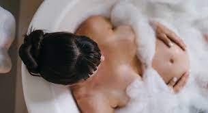 Is It True That Pregnant Women Shouldn T Take Hot Baths Babycenter