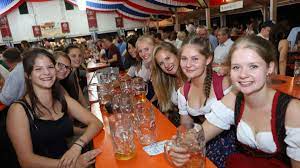 Aktuelles wetter für aschau am inn. Aschau Am Inn Der Freitag Auf Dem Aschauer Sommerfest Aschau Am Inn