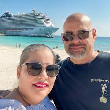 Hi, does anyone have the contact details for the MSC excursion in Nassau  dolphin encounter photos as my son and I did this