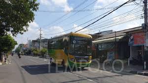 Kenyamanan dan keselamatan pelanggan adalah prioritas kami halo sahabat traveller pada kesempatan kali ini saya akan sharing mengena. Virus Corona Layanan Trans Jogja Masih Normal Otomotif Tempo Co