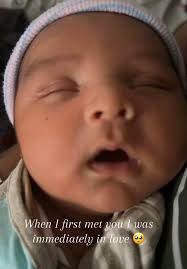 Helen Muniz (@helenmuniz)