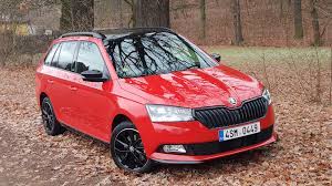 Wer einen fabia combi möchte, muss zur 15 ps kräftigeren ausbaustufe greifen und zahlt dann mindestens 13 450 euro. Test Skoda Fabia Combi Monte Carlo 1 0 Tsi Tiptronic Testyojetin Cz