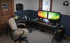 Check spelling or type a new query. Comfortable Computer Room Ideas At Home Simple Home Computer Room Design General Ideas Inspiration Computer Room Game Room Layout Game Room Decor