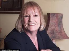 Mitchell was the mp for great grimsby for almost 38 years and stood down at the 2015 general election. John Prescott Insists He Never Groped Labour Mp Austin Mitchell S Wife Linda Mcdougall Daily Mail Online
