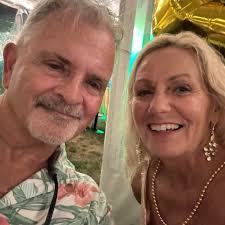 There's something worth mentioning here since it's often overlooked by fans  in the comments when there are discussions about Classic Rock bands and  their original members. The bulk of musicians in my