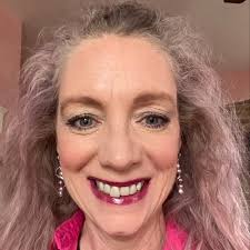 Laura Lukens Ault (@tallredcurls) • Instagram photos and videos