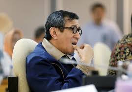 Istri menkumham yasonna laoly, elisye widya ketaren, meninggal dunia hari ini. Minta Tolong Pak Sby Dan Ahy Yasonna Laoly Jangan Main Serang Serang Fajar