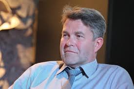 Prezes nie spłaca długów, ale chce kupić kamienicę