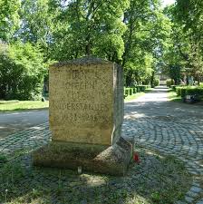 Munich Germany Munchen Deutschland Giesing Revolutionsdenkmal Im Ostfriedhof Den Opfern Aus Dem Widerstand 1933 Munchen Deutschland Denkmal Friedhof