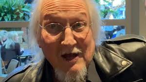 Uncle' Doug Mulray in health battle