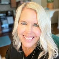 Tracy Crosby's Instagram, Twitter & Facebook