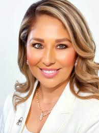 📣 Announcement 📣 Our Journalist, bestseller author, Leader and CEO of  @forosocialtucson is celebrating her Birthday today!! 🎉🎊💓🙏🏼 Please  celebrate and share with us the joy . Send your love ❤️ and