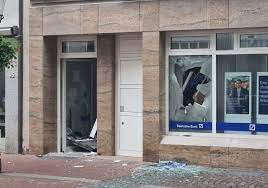 Deutsche bank finanzagentur helmstedt filiale papenberg 29: Explosion In Peine Tater Weiter Auf Der Flucht Regionalheute De