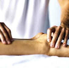 Check spelling or type a new query. Traditionelle Chinesische Medizin Akupressur Lasst Energien Gegen Schmerzen Fliessen Welt