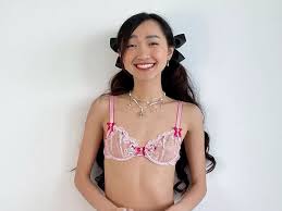 I dont need big boobs to feel sexy – Im proud of my flat chest - Daily  Star