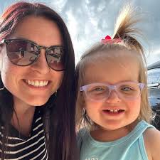 Nature's Touch by Courtney reaches 1k members and announces a giveaway