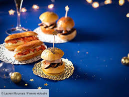 Mini Burgers Au Foie Gras Et Hot Dogs Au Homard Recette Recette Apero Dinatoire Recettes De Cuisine Et Recettes De Boissons