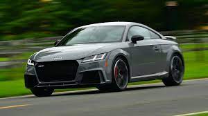 With 400 Horsepower And A 174 Mile Per Hour Top Speed The 2018 Audi Tt Rs Punches Well Above Its Weight Audi Tt Rs Audi Tt Audi
