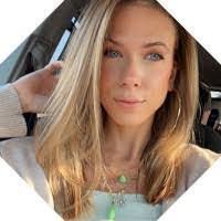 Danielle Denney's Instagram, Twitter & Facebook