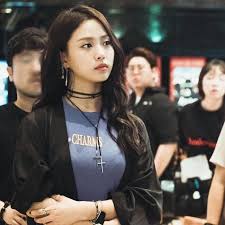 이토록 기이하고 스산한 홈, <스위트홈>의 문을 같이 열어볼까요? Hello Diva ìŠ¤ìœ„íŠ¸í™ˆ ê³ ë¯¼ì‹œ ì›€ì§¤