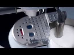 Read our independent review of this delonghi coffee maker and find the best offers in 2021. Smeg Ecf01 Smeg Aparat Za Espresso Youtube