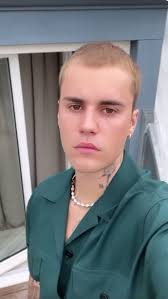he knows that he's fine asf🤰🏻 #justinbieber #buzzcut #glowup #fy #ha...