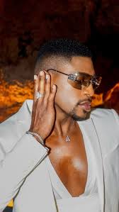 F$$males deserve the world🌎