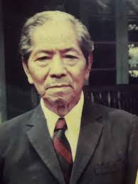 Bhai-Gi Vishnu Dutt wrote : Chinese man Mr Lee and we had the first ceramic  toilet in Enterprise. Afterwards it was Mr Forbes then Resaul then Subachan  The first three children to