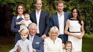 Carlos de inglaterra coincidió el pasado 10 de marzo con el príncipe alberto de mónaco, quien también ha dado positivo en las pruebas del virus, en un evento social en londres. El 70 Cumpleanos Del Principe Carlos Renueva Su Imagen
