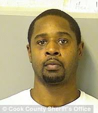 Mass brawl breaks out in Chicago county jail cafeteria