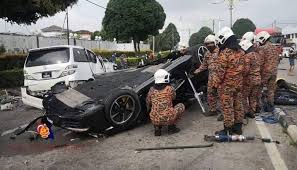 Kereta jatuh sungai di terengganu. Kemalangan Sahih