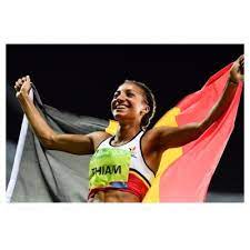 Nafissatou (nafi) thiam (brussel, 19 augustus 1994) is een belgische meerkampster, die in 2016 in rio de janeiro olympisch kampioene op de zevenkamp werd met 6810 punten. Nafi Thiam Thiam Nafi Twitter