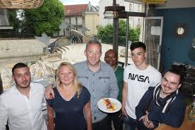 Resto La Terrasse Des Moineaux Bar A Salades Et Poissons Crus La Gazette Du Val D Oise