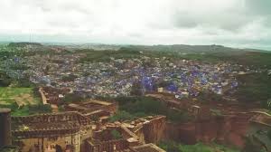 What is it like to live in Jodhpur, India? Why do you see many photos of  blue buildings? What are the best ways of getting to Jodhpur from an  international airport? Have