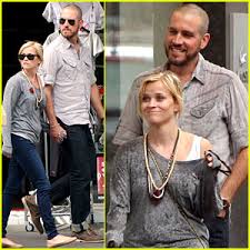 Jun 24, 2021 · back in april, the national enquirer reported reese witherspoon may be sending out signals that she and her husband jim toth are headed for splitsville. Reese Witherspoon Jim Toth Honeymoon Shoppers Jim Toth Reese Witherspoon Just Jared