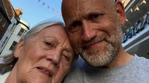 Bath Spa student with bone tumour running half marathon