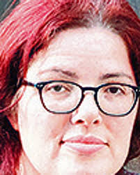 Wife who rejected Jewish life wins fight over home