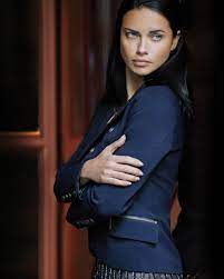 Top Model Adriana Lima Stars In The New 2019 Campaign Of Dudalina Adriana Lima Adriana Model