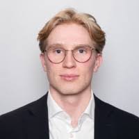 Benjamin Middleton's Instagram, Twitter & Facebook