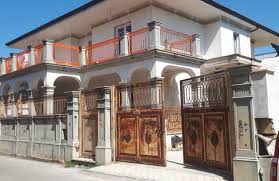 Casal di principe is located in napoli city, italy at the 41.0114, 14.1235 coordinates. A Casal Di Principe Le Scuole Rispettano Le Distanze Di Sicurezza Grazie Alle Ville Confiscate Alla Camorra Emmetv