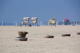 The 121 acre state beach is a popular destination for water enthusiasts of all ages and draws hundreds of thousands of visitors year round. Huntington State Beach Huntington Beach Ca California Beaches