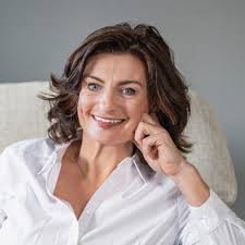 JourneyWoman Women's Speaker's Bureau: Inspiring Women In Travel