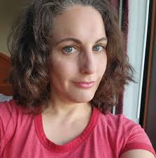 Grace Yoon's latest #weibo update😘❤..~I haven't worn a beret for a long  time..! I wish you all a happy weekend..~❤