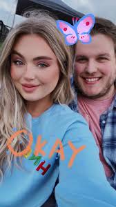 🩷👨🏼👩🏼👶🏼