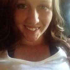 Alisha Potts's Instagram, Twitter & Facebook