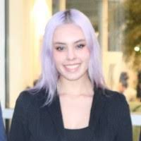 Bridget Handley's Instagram, Twitter & Facebook