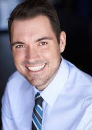 Benjamin Lutz's Instagram, Twitter & Facebook