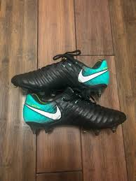 Pin By Krisha Galvan On Deportiva In 2020 Cleats Sport Shoes Nike
