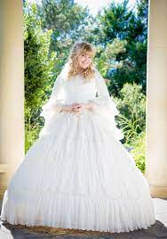 My Wedding Dress I Was Wearing A Huge Hoop Skirt Appropriate For The Victorian Style Of The Wedding The Awkwardne Wedding Dresses Victorian Fashion Bridal