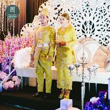 Butik ini bakal mencuit hati anda yang mencari kelainan di hari bersejarah. Resepsi Kedua Jihan Muse Ungku Hariz Segak Bersongket Kuning Diraja Tempatan Hiburan Trending Cari Infonet